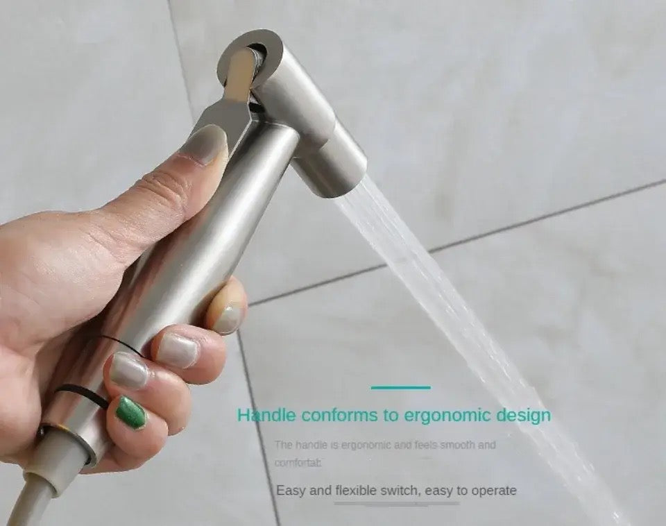 PISTOLA ROCIADORA PARA EL BAÑO